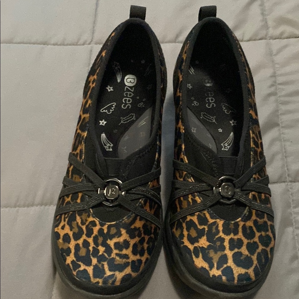 Bzees Black and Brown Leopard Flats